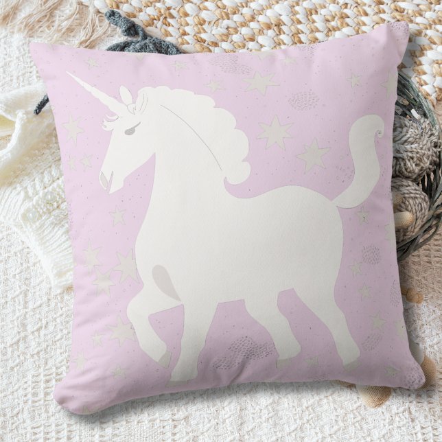 La licorne et les étoiles. Coussin décoratif (Créateur téléchargé)