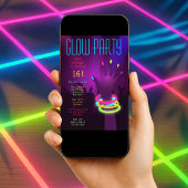 La lueur des grottes dans les invitations de la fê