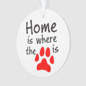 La maison est l'endroit où se trouve l'empreinte d (devant)