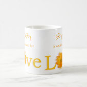 La maman est un autre mot pour la tasse d'amour (Centre)