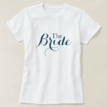 La marine bleu le T-shirt marié<br><div class="desc">Le sac fourre-tout de mariage personnalisé est doté d'un texte personnalisé bleu marine, décoratif et élégant qui peut être personnalisé avec le nom et le rôle de la personne dans votre fête de mariage.</div>