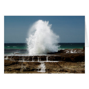 La mer s'effondre sur la carte Breakwater
