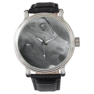 La montre de l'amoureux des chiens noir et blanc