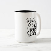 La mort avant tasse de Decaf (Devant droit)