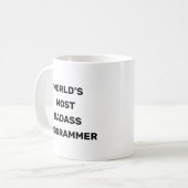 La Mug de café du programmeur de Badass le plus in (Devant gauche)