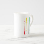 La Mug de Chine bourrée de magie (Devant droit)