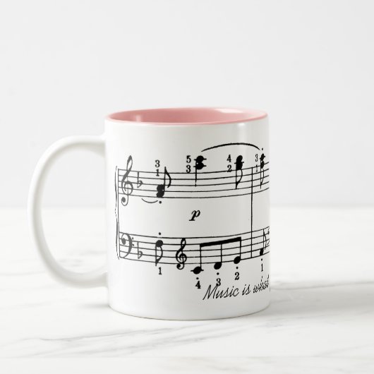 La musique sent la tasse de café (Gauche)