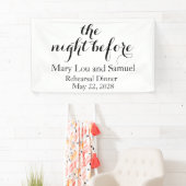 La nuit avant la bannière de la fête de répétition (En situation)