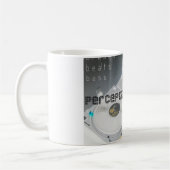 la perception enregistre la tasse (Gauche)