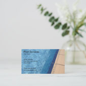 La piscine entretient le carte de visite (Debout devant)