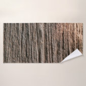 La rouille grindée sur le mur isolé. Rouille (Serviette de bain)