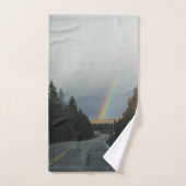 La route sous l'arc-en-ciel (Serviette à main)