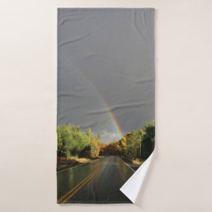 La route sous l'arc-en-ciel