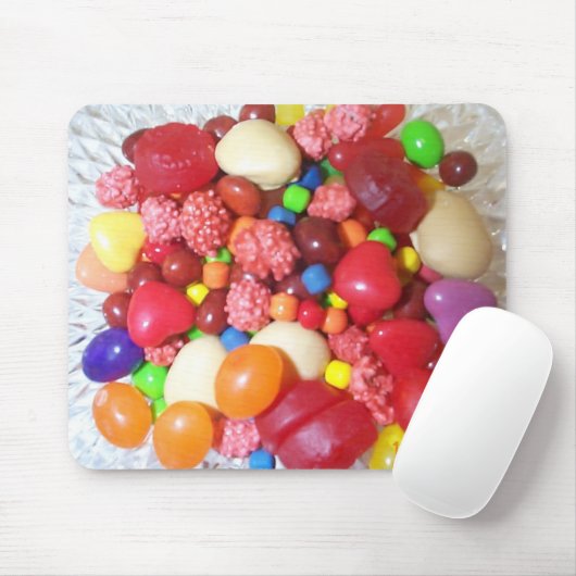 La sucrerie a couvert le tapis de souris (Avec souris)