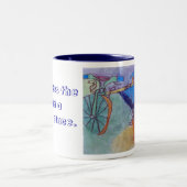 La tasse de bicyclette avec le "art font au monde (Centre)