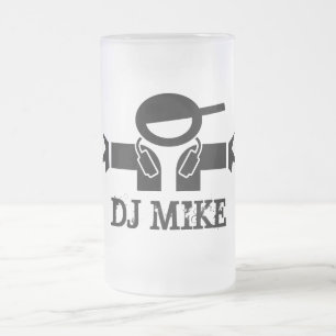 La tasse de bière pour des discs-jockey   DJ