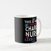La tasse de café drôle d'infirmier en chef soigne (Devant droit)