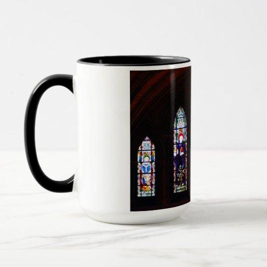 La tasse de devine (Gauche)