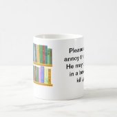 La tasse de l'auteur (il) (Centre)