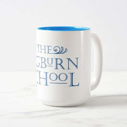 La tasse d'école d'Ogburn (Devant droit)