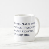 La tasse notoire de citation de RBG (Devant droit)