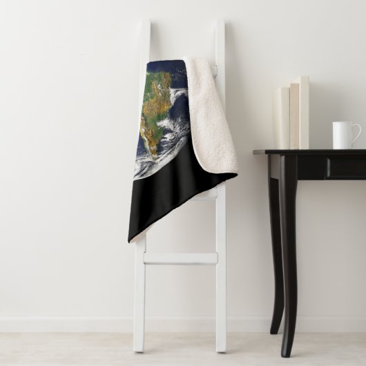 La TERRE de la couverture faite sur commande de (En situation)