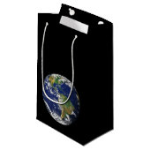 La TERRE de PLANÈTE du petit sac de cadeau de (Devant Angle)