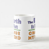 La Terre est de la Mug à café plat (Centre)