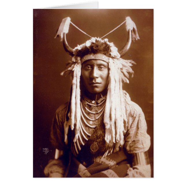 La tête portent (le Natif américain) (Devant)