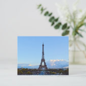 La Tour Eiffel - Paris, France - Carte postale (Debout devant)
