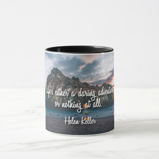 La vie est une aventure audacieuse Mug (Centre)