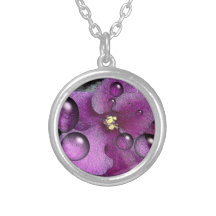 La violette rêve le collier