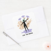 Laat het drama los vierkante sticker (Envelop)