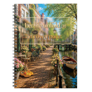 Laat het leven zich ontvouwen in zijn eigen tempo notitieboek