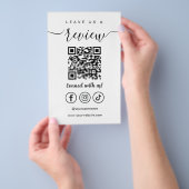 Laat ons een Review QR Code Social Media Logo Whit Flyer (Hand)
