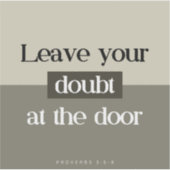Laat twijfel aan de deur - Bijbelvers Sticker (Voorkant)