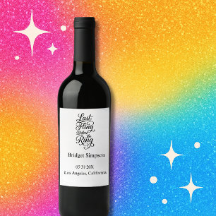 Laatste keer vliegen naar de ring typografie - Ele Wijn Etiket