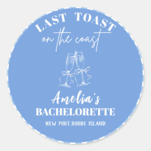 Laatste toast op de kust blauwe vrijgezellenfeest ronde sticker