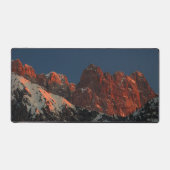 Laatste zonlicht op bergen bureaumat (Voorkant)