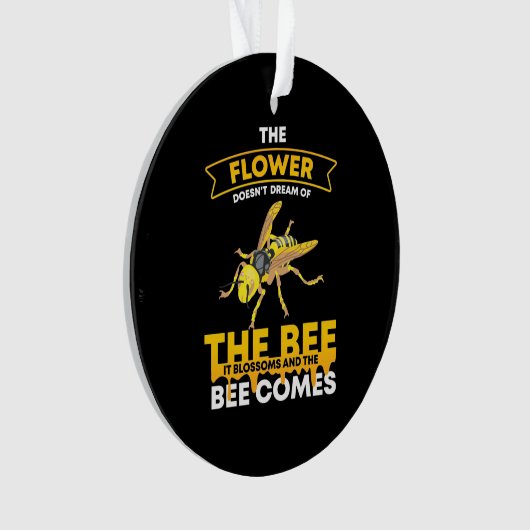 L'abeille vient (devant)