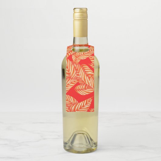 Labels met rode lederen flesjes (Op fles)