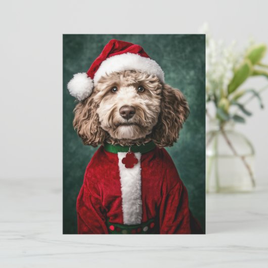 Labradoodle in feestelijke kerstkleding kaart (Staand voorkant)