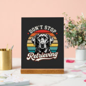 Labrador N'arrête Pas De Récupérer Chien Rétro (Mariage)