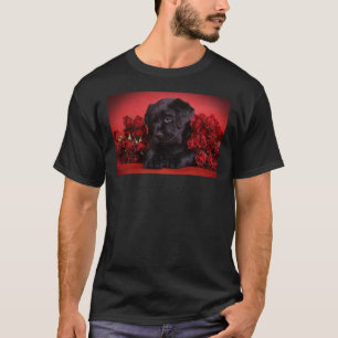 Labrador-puppy met rode rozen t-shirt