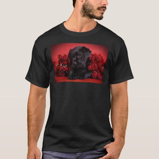 Labrador-puppy met rode rozen t-shirt (Voorkant)