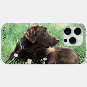Labrador Retriever en paarse bloemen iPhone 15 Pro Max Hoesje