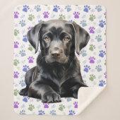 Labrador Retriever Puppy Kleurrijke Paw Prints Hon Sherpa Deken (Voorkant)