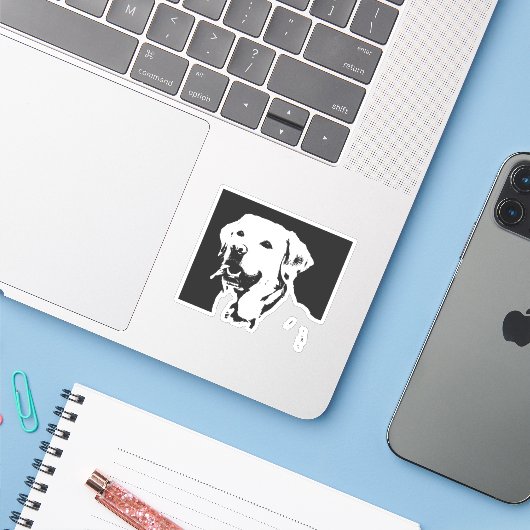 Labrador Retriever Sticker (Laptop met iPhone)