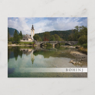 Lac Bohinj avec église en Slovénie carte postale b