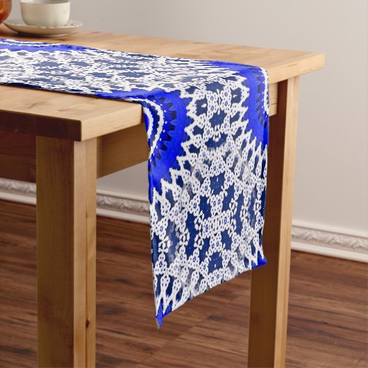 Lace table runner korte tafelloper (Voorbeeld)